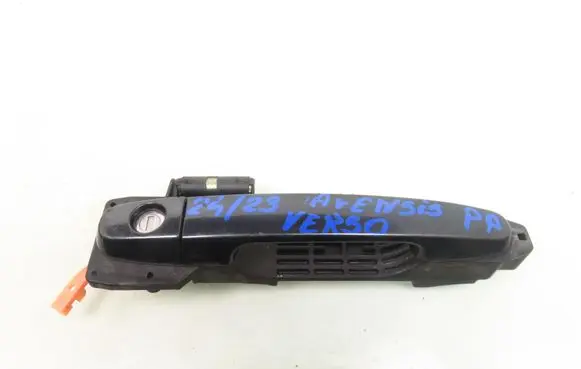 Toyota Avensis T220 Front door exterior handle
