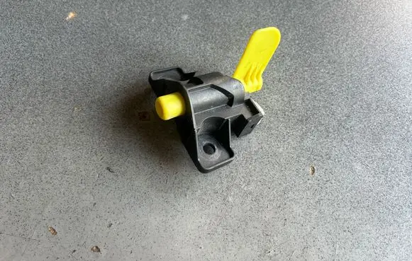 Citroen Berlingo Rear door lock 9682085077