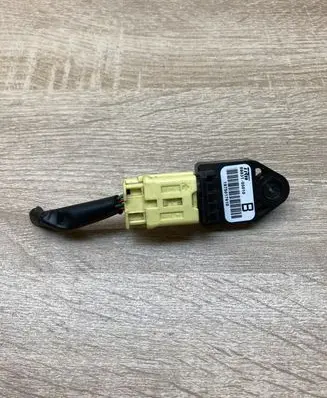 Toyota Avensis T250 Airbag deployment crash/impact sensor 8983105010