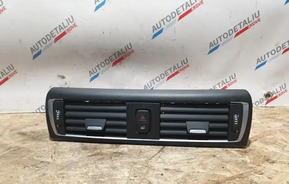 BMW 2 F22 F23 Dash center air vent grill 9317944