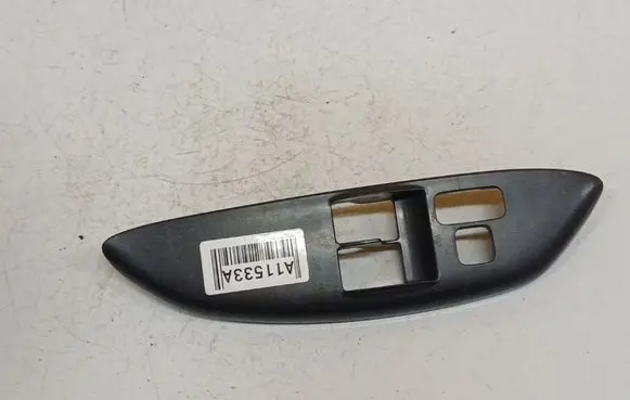 Toyota Yaris Front door window switch trim