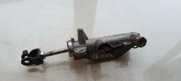 Honda Civic Clutch master cylinder