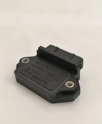 Volkswagen Golf II Ignition amplifier control unit 211905351D 338738 65432