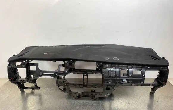 Mitsubishi Outlander IV Dashboard
