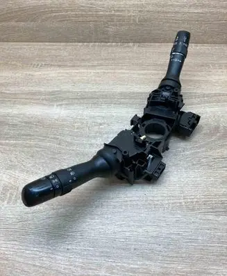 Toyota Avensis T270 Wiper turn signal indicator stalk/switch 17F373 17F144