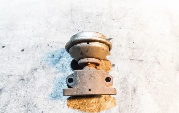 Audi A6 S6 C5 4B EGR valve 059131503