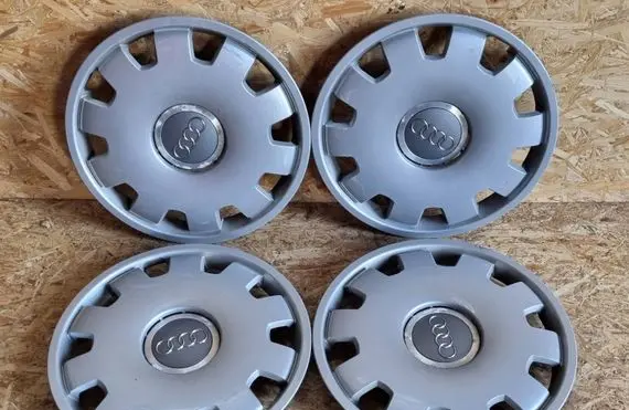 Audi A4 S4 B7 8E 8H R16 wheel hub/cap/trim 4B0601147D