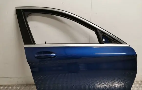 Mercedes-Benz C W205 Door (2 Door Coupe) 