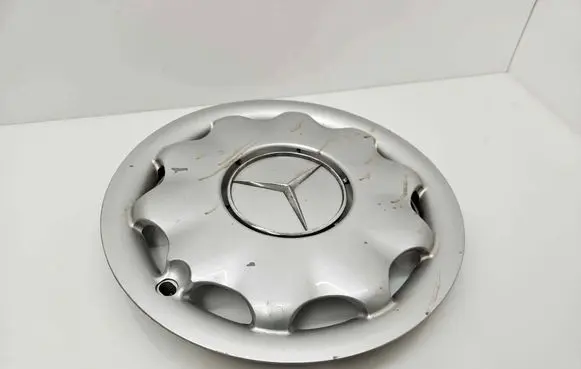 Mercedes-Benz A W168 R15 wheel hub/cap/trim A1684010424 A1684000425