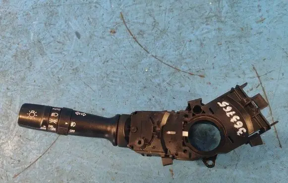 Hyundai Sonata Gear shift switch/knob 934104R110