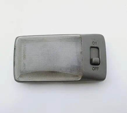 Suzuki Ignis Rear seat light
