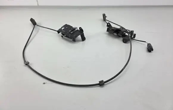 Mini One - Cooper F56 F55 Engine bonnet/hood lock/catch 7300569
