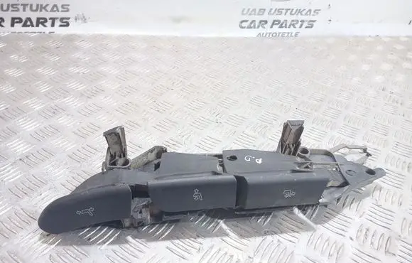 BMW 5 E39 Seat adjustment handle 8150022