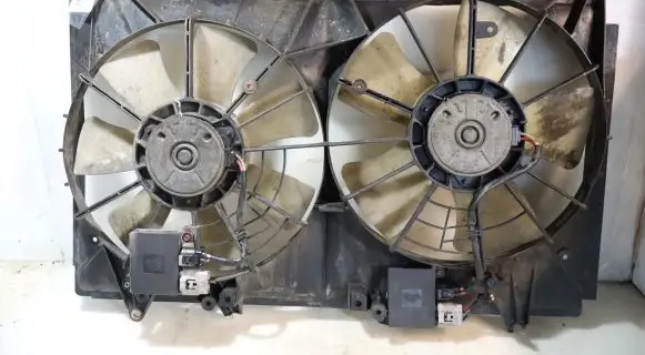 Mazda CX-7 Air conditioning (A/C) fan (condenser) 