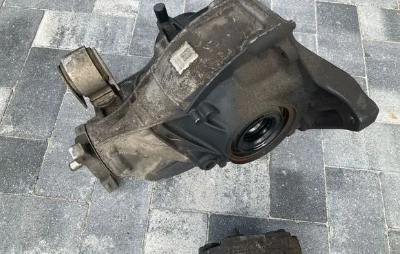 Mercedes-Benz E W238 Rear differential 2133505705 0584994000