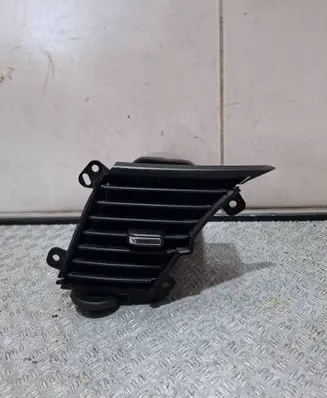 Iveco Daily 6th gen Dashboard air vent grill cover trim 5802886069