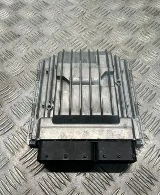 BMW 1 E82 E88 Engine control unit/module 7595179