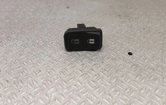 Volvo V50 Central locking switch button 0565832