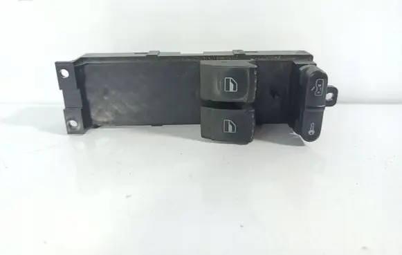 Volkswagen Golf IV Electric window control switch