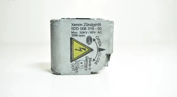 Audi A6 S6 C6 4F Headlight ballast module Xenon 5DD00831950