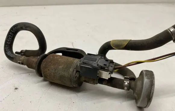 Volkswagen Touareg I Webasto circulation pump for autonomous heater 
