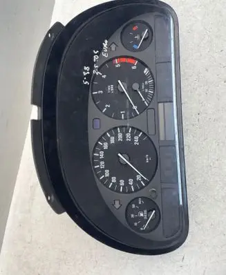 BMW 5 E39 Speedometer (instrument cluster) 62118375675 110008735