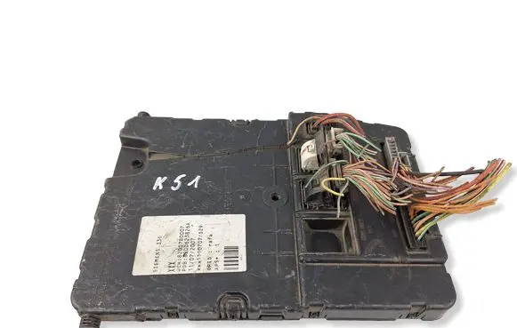 Opel Astra H Fuse module 8200780007 8200623826A
