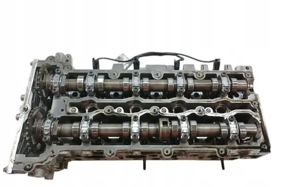 Mercedes-Benz B W246 W242 Engine head R651016