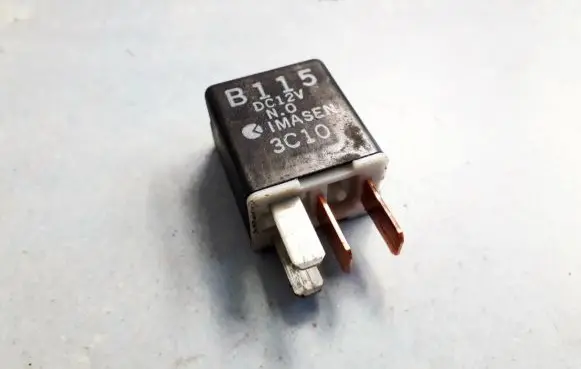 Mazda 3 I Other relay B115DC12V