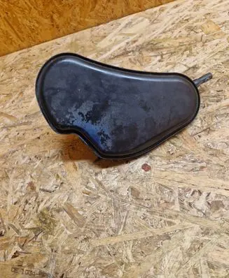 Audi A4 S4 B7 8E 8H Vacuum air tank 8E0131541C