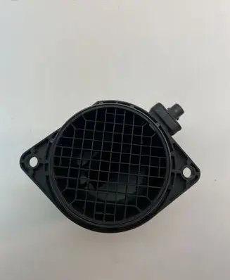Volkswagen Polo V 6R Mass air flow meter 0281006132 03P906461