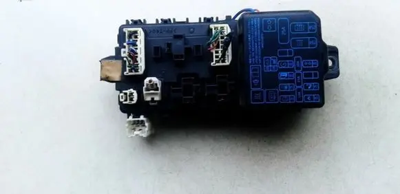 Mitsubishi Colt Fuse box set 2323006072 MR228760