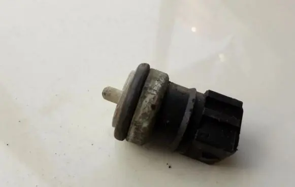 Renault Espace - Grand espace IV Coolant temperature sensor 8200202612