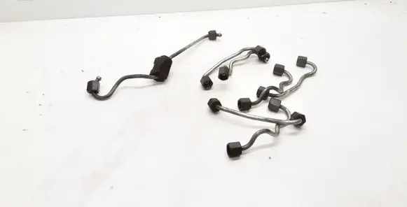 BMW 3 E90 E91 Fuel injector supply line/pipe 