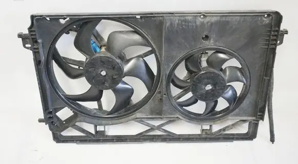 Opel Vivaro Electric radiator cooling fan 214816680R