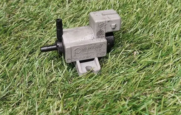 Opel Mokka Turbo solenoid valve 55590347