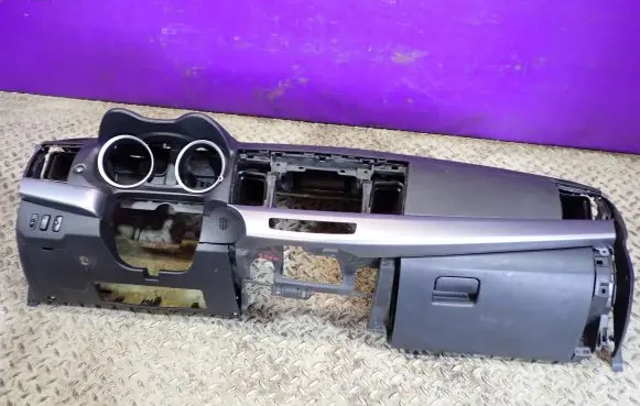 Mitsubishi Lancer VIII Dashboard