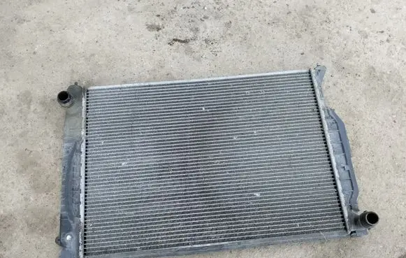 Audi A6 S6 C5 4B Coolant radiator