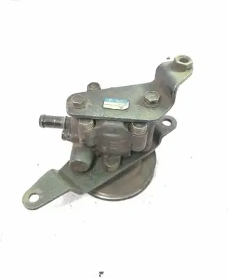 Nissan Primera Power steering pump 4911074N00