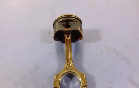 Hyundai i10 Piston 