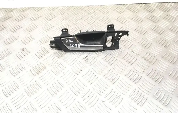 Audi A3 S3 8P Front door interior handle 8P4837019