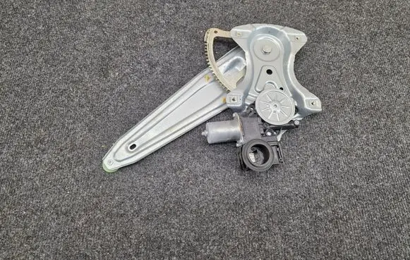 Toyota Hilux VIII Rear door window regulator with motor 857100K270