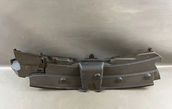 Toyota Yaris Cross Radiator trim 16681F3011 119433A0
