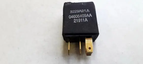 Chrysler 300M Other relay 3229A21A 04606409AA