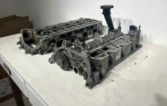 Jaguar I-Pace Rocker cam cover JAGUAROE