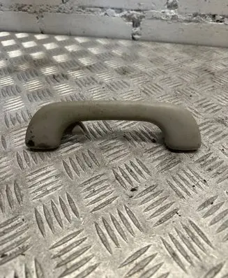 Nissan Qashqai Rear interior roof grab handle