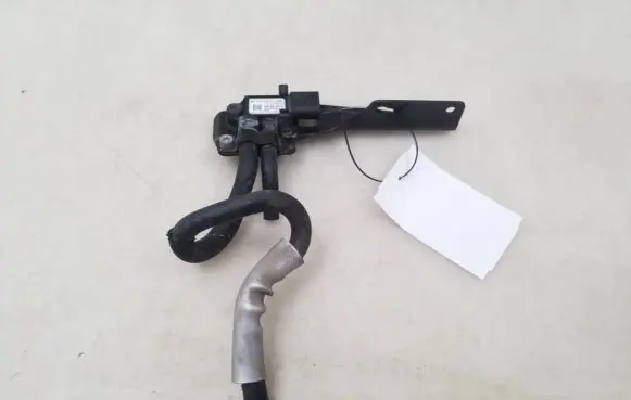 Volkswagen Jetta V Exhaust pressure sensor 059906051C