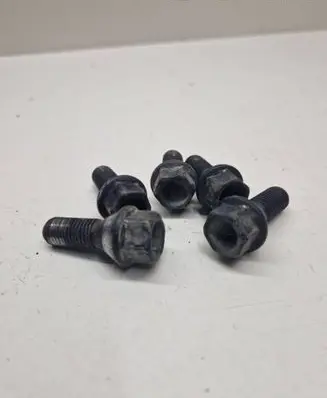 BMW 5 E60 E61 Nuts/bolts 