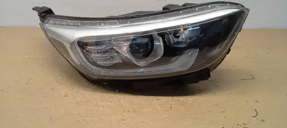 KIA Stonic Headlight/headlamp 121212