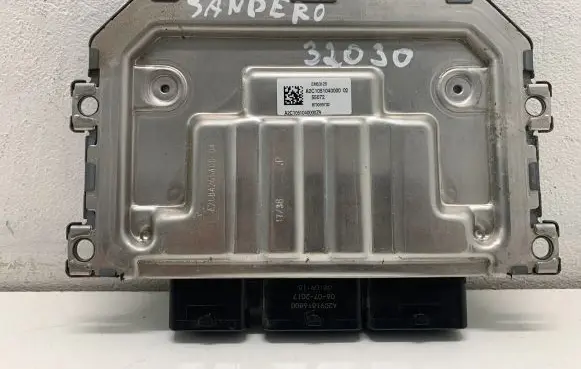Dacia Sandero Engine control unit/module 237109612R A2C91816800